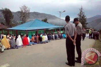 Polres Tolikara terjunkan seratusan personil amankan Shalat Idul Fitri