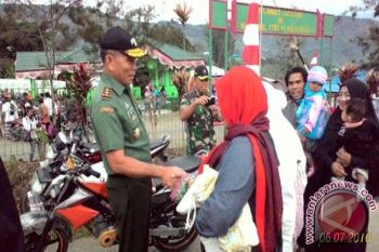 Pangdam Cenderawasih pantau Shalat Id di Tolikara 
