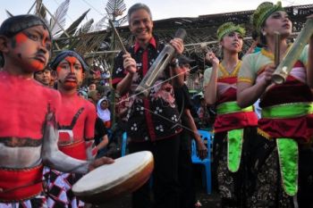 Puluhan Rumah untuk Menginap Tamu Festival Lima Gunung