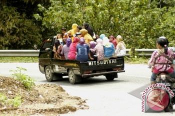 Larangan Penggunaan Mobil Bak Terbuka Tidak Digubris 