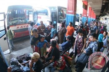 Puncak Arus Balik Terminal Tirtonadi Diprediksi Minggu