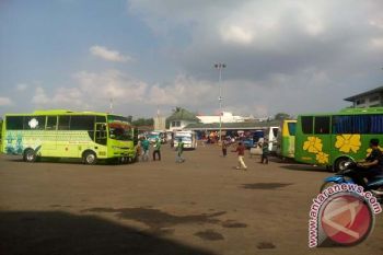 Terminal Rajabasa Mulai Lengang H-1