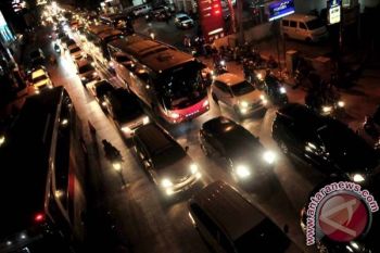 Arus Balik Purworejo-Kebumen Padat Merayap