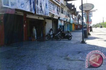 Pertokoan Di Palangka Raya Masih Sepi Aktivitas 