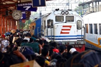Kurangi Kepadatan, Ganjar Dorong Pemudik Gunakan Transportasi Umum