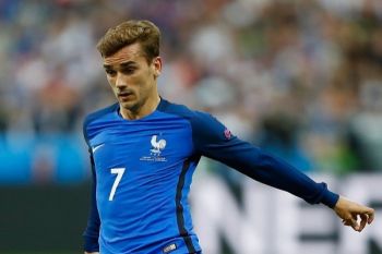 Antoine Griezmann Pemain Terbaik Piala Eropa 2016