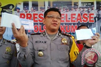 Dua Pengedar Tiket Palsu di Pelabuhan Kumai Ditangkap Polisi