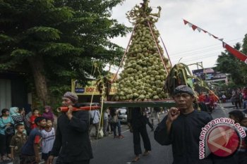 Kirab Bakda Kupat