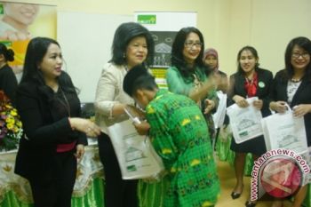 Equity Life Santuni Anak Yatim di Lampung 