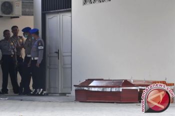 Istri siri Santoso masih diperiksa