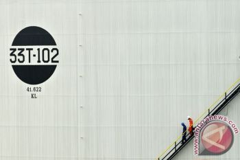 Persediaan Berlimpah, Harga Minyak Terus Menurun