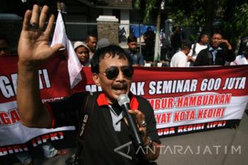Tolak Seminar
