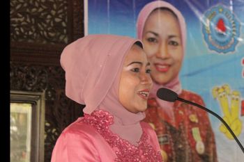Bupati Brebes Terima Penghargaan Bakti Koperasi
