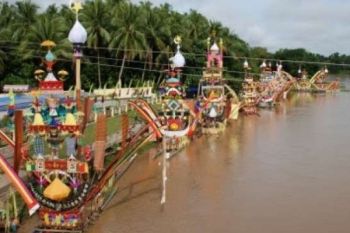 Bupati Kuansing Hadiri Festival "Parahu Baganduang"