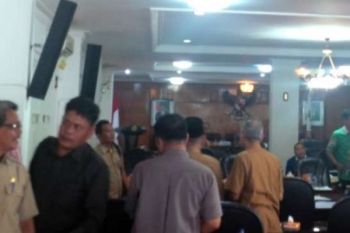 Usulan Dicoret, Anggota DPRD Rohil "Ngamuk"