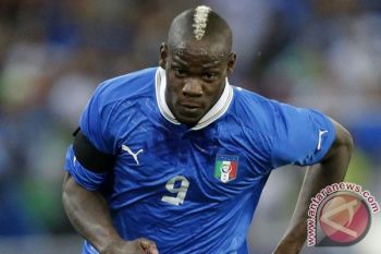 Besiktas Ogah Rekrut Striker Bengal Balotelli