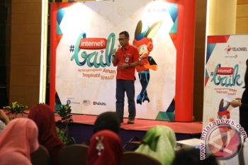 Telkomsel gelar edukasi internet BAIK di Yogyakarta 
