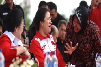 Risma lawan imbang Ahok