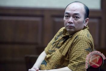 Pejabat Mahkamah Agung dituntut 13 tahun Penjara