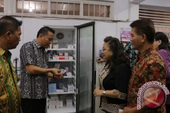 Eman Sidak Rumah Sakit Pastikan Tak Ada Vaksin Palsu