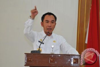 Bupati Waykanan: Segera Tertibkan Penggunaan Kendaraan Dinas