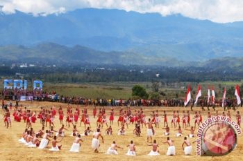300 penari kontemporer TNI meriahkan Festival Baliem 