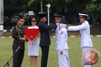 Presiden Joko Widodo lantik 2.143 Praja IPDN