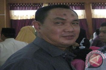 Wabup Kolaka Minta Proyek Pelebaran Jalan Dilanjutkan