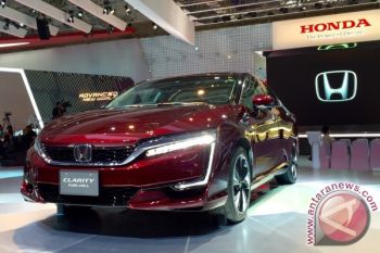 Honda Pamer Sedan Clarity Fuel Cell di Indonesia
