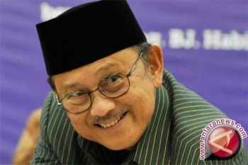 Habibie dinobatkan sebagai tokoh inovasi nasional