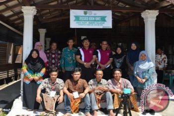 Ingin Melihat Secara Langsung KKN, Bupati Ini Sambangi Mahasiswa Sebelas Maret Surakarta