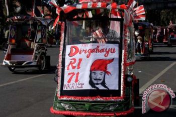 Ratusan becak hias ikut meriahkan HUT kemerdekaan