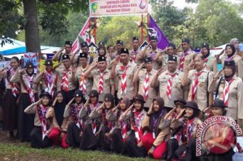 Gubernur Kalteng Kunjungi Peserta Jamnas Pramuka Kwarcab Palangka Raya 