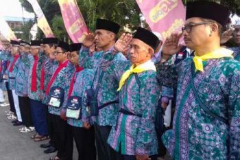 Calon Haji Embarkasi Surakarta Ikuti Upacara HUT RI