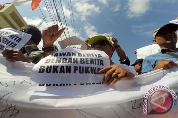 TOLAK KEKERASAN TERHADAP WARTAWAN