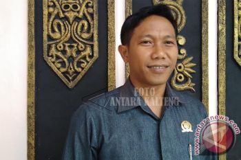 Belum Jelas Kenaikan Harga Rokok, Anggota DPRD Ini Angkat Bicara