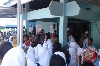 Siswa SMAN 2 Palu tuntut Kepsek mundur