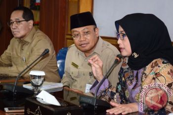 Desy Ratnasari: Jangan Mendiskreditkan Artis dan Budayawan jadi Politisi 