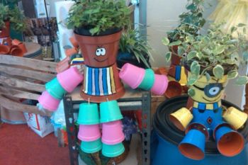 Pot Tanaman Motif Tokoh Kartun Asal Solo Laris Manis