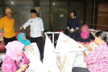Perajin Batik Banyuwangi Gencar Gunakan Pewarna Alam
