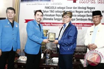 Ketua MPR harap Artis Ikut Sosialisasikan Pancasila