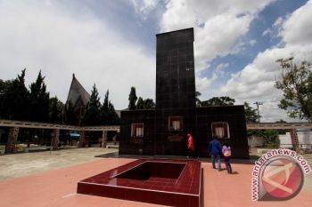 MAKAM SISINGAMANGARAJA XII