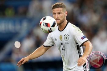 Shkodran Mustafi dari Valencia Resmi Berlabuh ke Arsenal