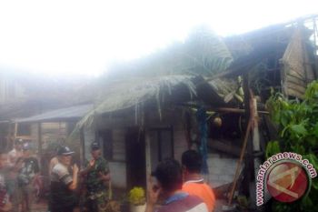 Bupati: Pemda bantu korban puting beliung 