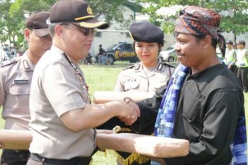 Para Kepala Poskamling Cilacap Ikuti Apel 