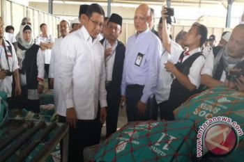 Pemeriksaan Koper Pemulangan Dilakukan di Hotel