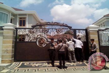 KPK geledah rumah Zulfikar terkait kasus OTT