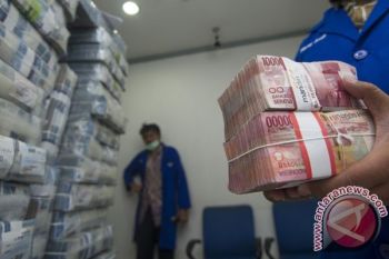 Rupiah Melemah Menjadi Rp13.073