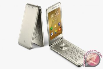Samsung Resmi Luncurkan Smartphone Lipat Galaxy Folder 2