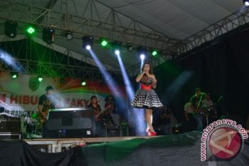 Lima Penyanyi Dangdut Meriahkan Panggung Hiburan Barsel Expo